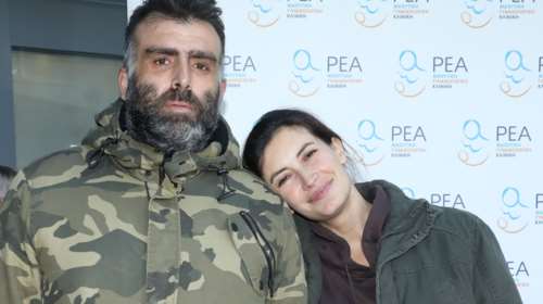 Μάρα Δαρμουσλή: Πήρε εξιτήριο από το μαιευτήριο - Πανευτυχής και πανέμορφη με τον σύζυγο και τον γιο τους