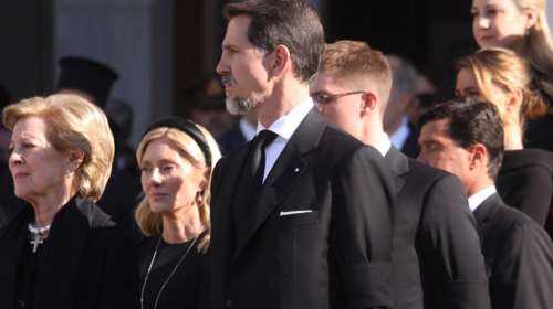 Το πανάκριβο κοστούμι του Παύλου Γλύξμπουργκ: Ο έλληνας ράφτης στο Κολωνάκι και το φίνο ύφασμα Kiton