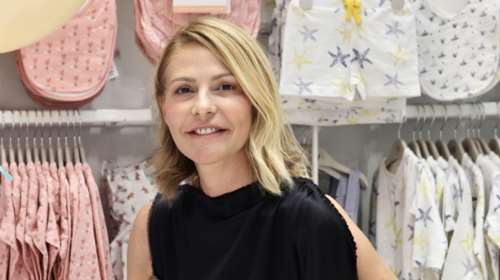 Πιο αδύνατη από ποτέ: Η Τζένη Μπαλατσινού με πλατινέ μαλλιά και την κόρη της Αλεξάνδρα Κωστοπούλου