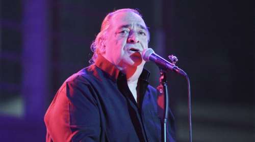 Συγκλονίζει ο Βασίλης Καρράς για τον καρκίνο στην αυτοβιογραφία του: &quot;Έχει κάνει μετάσταση σε διάφορα σημεία του κορμιού μου&quot;