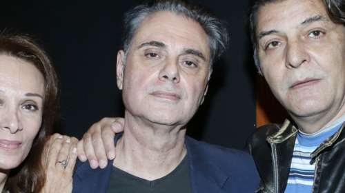 Οδυσσέας Σταμούλης: Καταβεβλημένος στη πρώτη δημόσια εμφάνιση μετά τον θάνατο του γιου του