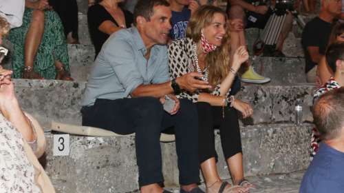 Χρυσή Βαρδινογιάννη: Με casual look σε νέα εμφάνιση με τον Κωνσταντίνο Μαρκουλάκη