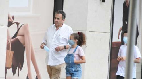 Χρήστος Χωμενίδης: Η σπάνια εμφάνιση με την κόρη του Νίκη στην Αθήνα