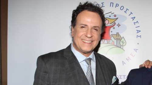 Χάρης Ρώμας: Παντρεύτηκα ινκόγκνιτο σε νεαρή ηλικία - Ο πατέρας μου με υποχρέωσε να αλλάξω επίθετο