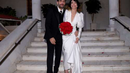 Με πουέντ και tutu η Έλενα Τοπαλίδου: Οι πιρουέτες μέσα στο ασανσέρ