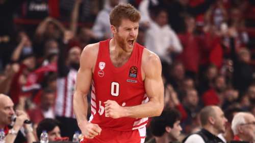 EuroLeague: Ο Ολυμπιακός &quot;έπνιξε&quot; τη Μιλάνο στο ΣΕΦ και πάτησε κορυφή- Λάμψη Πίτερς, MVP ο Ουόκαπ