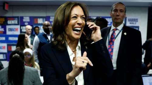 Εκλογές στις ΗΠΑ 2024: Χαμόγελα στη Μόσχα για τη νίκη Τραμπ - Το "αλληλούια" της Ζαχάροβα και η φαρμακερή ατάκα Μεντβέντεφ