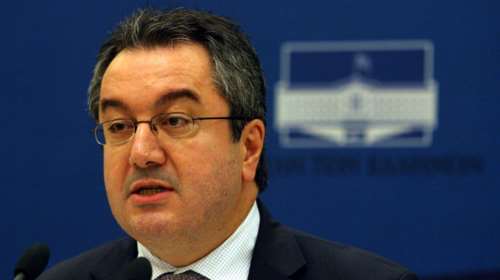 Ηλίας Μόσιαλος: Πώς μεταδίδεται ο κορονοϊός στην κοινότητα - Οι παράγοντες κινδύνου