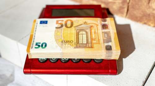 Ελεύθεροι επαγγελματίες: Δύο τρόποι για να βγει η σύνταξη γρήγορα και χωρίς χρέη - Η παγίδα που πρέπει να προσέξουν