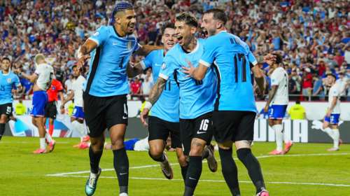 Copa America : Η Ουρουγουάη &quot;πέταξε&quot; έξω τις ΗΠΑ - Έγραψε ιστορία ο Παναμάς