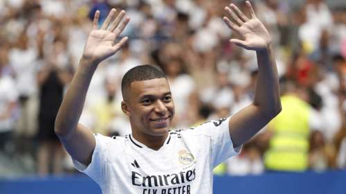 Ρεάλ Μαδρίτης: Παροξυσμός στο Μπερναμπέου τον Κιλιάν Εμπαπέ - Γέμισε το γήπεδο για την παρουσίασή του