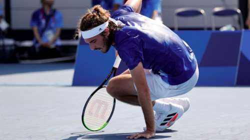 Δεν έβγαλε την προπόνηση ο Τσιτσιπάς - Αγωνία για την αναμέτρηση της Τετάρτης με τον Ρούουντ