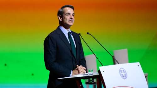 Μητσοτάκης για την Εξάλειψη της Βίας κατά των γυναικών: Το panic button και οι ποινές κάθειρξης έως 15 χρόνια