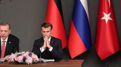 Στην αντεπίθεση ο Μακρόν: Ζητώ σεβασμό - Ο Ερντογάν περιορίζει τις ελευθερίες του λαού του