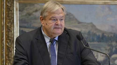 Ευάγγελος Βενιζέλος: Αποχαιρετώ τον Γιώργο Κασιμάτη με τον σεβασμό που του αρμόζει