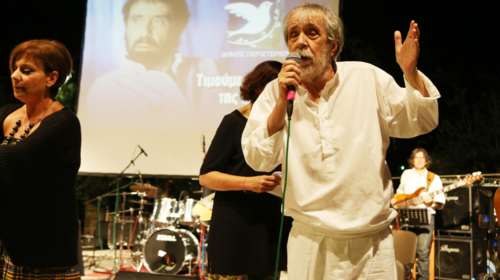 Αντώνης Καλογιάννης: Ποια ήταν η "Αννούλα του χιονιά" - Η άγνωστη ιστορία πίσω από το τραγούδι [βίντεο]