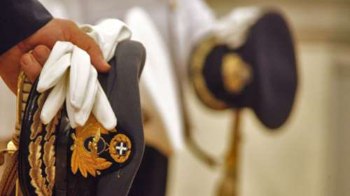 Ετήσιες τακτικές κρίσεις αξιωματικών στις Ένοπλες Δυνάμεις: Τερμάτισε τη σταδιοδρομία του ο αντιναύαρχος Χ. Παπαδημητρίου