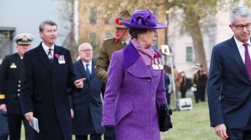 Πριγκίπισσα Άννα: Η σπάνια εμφάνιση με τον δεύτερο σύζυγό της- Ήταν σταβλάρχης της βασίλισσας