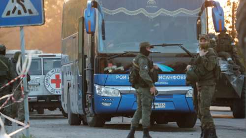 Ουκρανία: Τρία λεωφορεία με 48 αμάχους αναχώρησαν από το Azovstal - Συνεχίζεται η εκκένωση