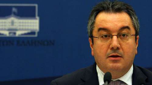 Μόσιαλος: Οι ευπαθείς ομάδες να μείνουν σπίτι και μετά την άρση των μέτρων - Όλες οι απαντήσεις για τον κορονοϊό