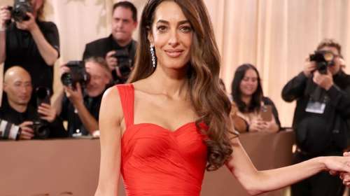 Amal Clooney: Αυτή είναι η αγαπημένη της ενυδατική κρέμα προσώπου