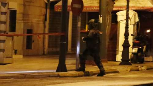 Λήξη συναγερμού στην Αθήνα: Χαρτοφύλακας το ύποπτο αντικείμενο που βρέθηκε στη Μητροπόλεως