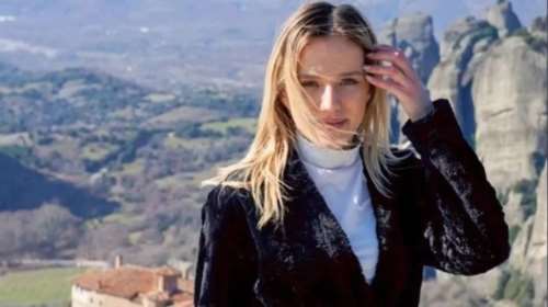 Τέμπη: "Η Ιφιγένεια ήταν η μισή μέσα και η μισή έξω από το βαγόνι" - Η περιγραφή του συντρόφου της 23χρονης [Βίντεο]