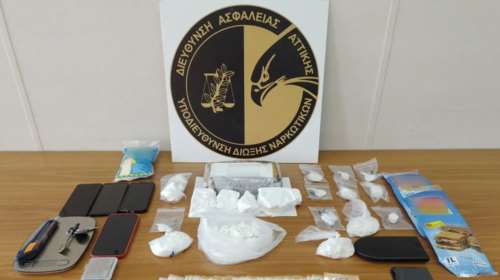 Έφοδος της ΕΛΑΣ στα νότια προάστια για εμπόριο ναρκωτικών: Πέντε συλλήψεις- Πώς έφτασαν στα ίχνη τους