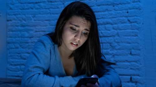 Υπόθεση revenge porn στην Αμαλιάδα: Δεν υπέκυψε στον εκβιασμό τους και ανέβασαν το γυμνό της βίντεο στο Tik Tok