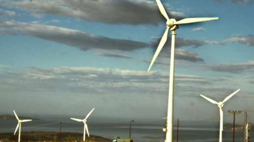 Προθεσμία δύο μηνών στην Ελλάδα να συμμορφωθεί με το δίκαιο της ΕΕ για τα αιολικά πάρκα - Επιστολή της Κομισιόν