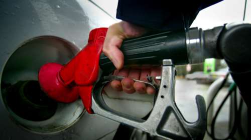Καύσιμα: Στα ύψη η βενζίνη - Πάνω από 2 ευρώ το λίτρο σε νησιά - Οι υψηλότερες τιμές στη χώρα [Βίντεο]