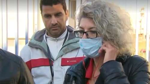 Ενταση σε σχολείο του Ευόσμου λόγω άρνησης self test: Παραλήρημα μητέρας - &quot;Τα παιδιά μας δεν είναι πειραματόζωα&quot;