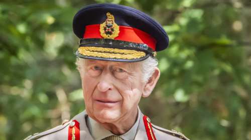 &quot;Δίκαιη ειρήνη με διάρκεια&quot;: Το μήνυμα υποστήριξης του βασιλιά Καρόλου στο Κίεβο με αφορμή την ουκρανική Ημέρα Ανεξαρτησίας