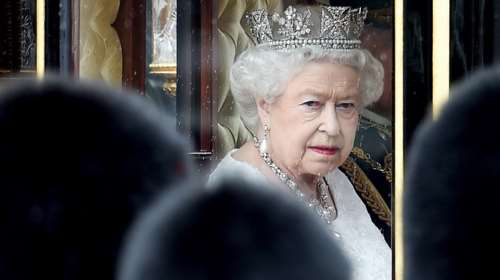 Η βασίλισσα Ελισάβετ ψάχνει 5 υπάλληλους για το παλάτι - Τι μισθό δίνει