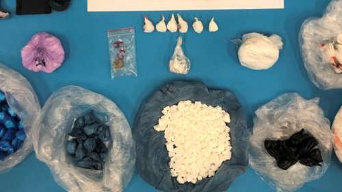 &quot;Επιδημία&quot; κοκαϊνης στα Βόρεια Προάστια: Delivery σε επώνυμους με... βάρδιες από τη σπείρα [εικόνες - βίντεο]