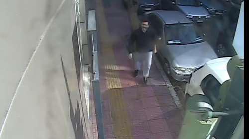 Αυτός είναι ο οδηγός ταξί που έκλεβε τις τραπεζικές κάρτες των πελατών του - Δεν δίσταζε να παρασύρει τα θύματά του