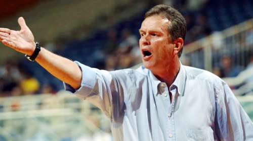 Οι αξέχαστες εκρήξεις του Ιωαννίδη: Το μπουκάλι στον Σιγάλα, οι φωνές σε Γκάλη-Γιαννάκη και τα αντεθνικά συνθήματα