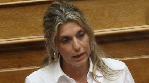 Άννα Καραμανλή για ομόφυλα ζευγάρια: Δε θα ψηφίσω το νομοσχέδιο, ακόμα και αν μπει κομματική πειθαρχία [βίντεο]