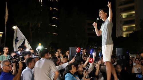 &quot;Είμαι 24 χρονών, κάνω λάθη&quot;: Η απάντηση του ευρωβουλευτή Φειδία μετά τον σάλο για τις δοκιμασίες στο TikTok