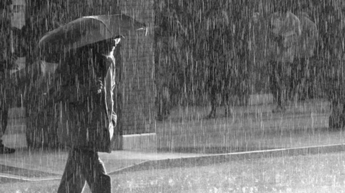 Επέλαση της κακοκαιρίας σε όλη τη χώρα με ακραία καιρικά φαινόμενα, βροχές και καταιγίδες