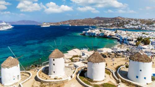 Ολοκληρώνεται ο εμβολιασμός σε 68 νησιά: Αλλαγή σχεδίων μετά τις καθυστερήσεις στις παραδόσεις από την Johnson &amp; Johnson