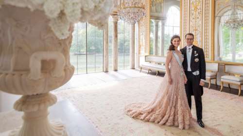 Βικτώρια της Σουηδίας: Τα εκπληκτικά πορτρέτα για τους εορτασμούς των δέκα ετών γάμου με τον personal trainer της [Εικόνες]