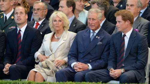 Παγκόσμια ανησυχία για τον βασιλιά Κάρολο - Η επιστροφή του Χάρι &quot;δηλώνει τη σοβαρότητα&quot; της διάγνωσης καρκίνου του πατέρα του