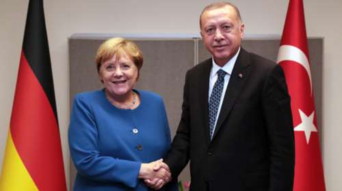 &quot;Αινιγματική&quot; δήλωση Μέρκελ για τις προκλήσεις Ερντογάν: Βλέπει και πρόοδο και οπισθοχώρηση