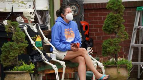 ΗΠΑ: 7.694.865 κρούσματα και 213.614 θανάτοι από κορονοϊό