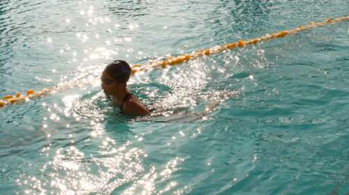 Αποκαλύψεις σοκ για τον 74χρονο: &quot;Ψάρευε&quot; ανήλικα κορίτσια στο κολυμβητήριο - Τα πήγαινε σπίτι του και ασελγούσε