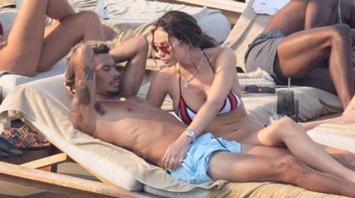 Φωτιές άναψαν στην Μύκονο τρία διάσημα μοντέλα - Με αποκαλυπτικά μπικίνι, αψεγάδιαστα κορμιά και αισθησιακές πόζες [εικόνες]