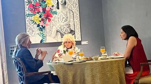 Μαρέβα Μητσοτάκη, Τζιλ Μπάιντεν και Ανίκ Πέντερς, ενώνουν τις δυνάμεις τους για τη στήριξη των γυναικών στην Ουκρανία