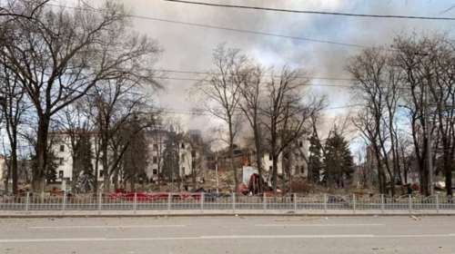 Μαριούπολη: Αγωνία για τους εγκλωβισμένους στο βομβαρδισμένο θέατρο - 130 άνθρωποι έχουν μέχρι στιγμής ανασυρθεί ζωντανοί