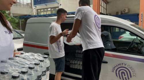 Η Coffee Berry στηρίζει το έργο του Humanity Greece - Είδη πρώτης ανάγκης σε πυροσβέστες